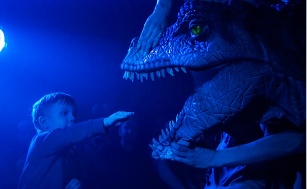 Скидка на Скидка 50% на фантастическое шоу динозавров с участием живых рептилий «Динозавр-шоу»
