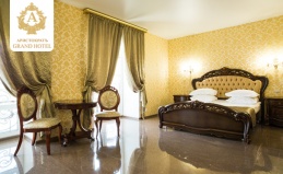 Отель Grand Hotel & Spa Aristokrat