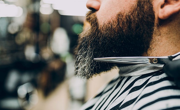 Скидка на Моделирование бороды, королевское бритье, мужская или детская стрижка и другое в барбершопе «Территория мужчин». Скидка 50%