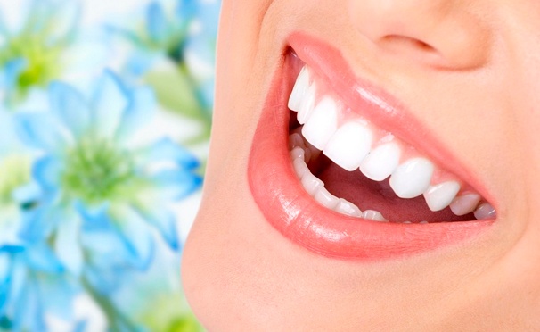 Скидка на Отбеливание зубов Opalescence или комплексная гигиена полости рта с УЗ-чисткой и Air Flow в «Стоматологической клинике Горских». Скидка до 72%
