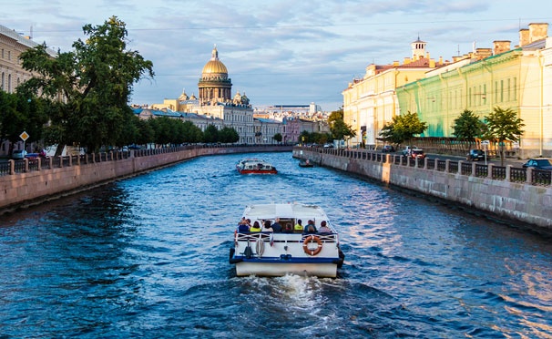 Скидка на Утренняя или дневная экскурсия «Северная Венеция» на теплоходе для детей и взрослых от компании «Реки Петербурга». Скидка до 72%