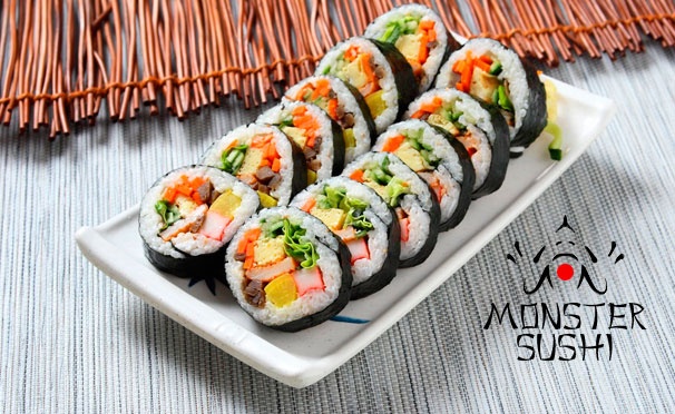 Скидка на Скидка 50% на всё меню службы доставки Monster Sushi + вкусный подарок! Доставка по Москве и в Одинцово