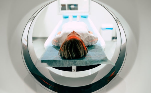 Скидка на МРТ головного мозга, суставов, позвоночника и внутренних органов в «Лечебно-диагностическом центре томографии имени Н. И. Пирогова». Скидка до 64%