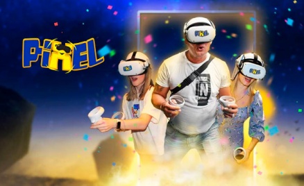 Игры в VR-шлеме в сети клубов PIXEL