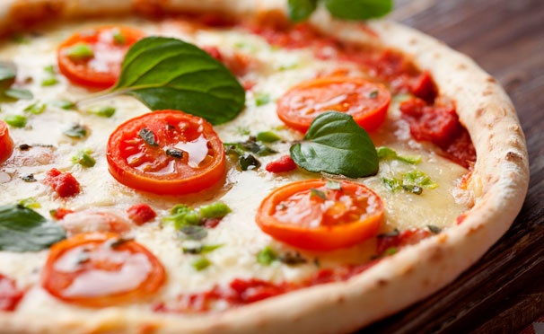 Скидка на Скидка 70% на роллы «Калифорния» и «Филадельфия» + скидка 50% на все меню от службы доставки Sushi Place или скидка 55% на доставку пиццы от ViaPizza. Насладитесь любимыми блюдами! 