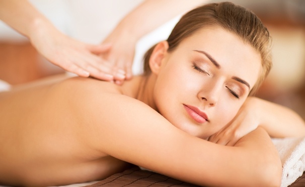 Скидка на Spa-программа для одного или двоих с проработкой точек омоложения или экспресс-очищение организма за 1 или 5 посещений в студии красоты «Наш женский клуб». Скидка до 83%