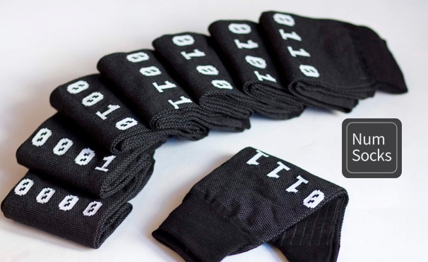 Скидка на Скидка 33% на подарочные наборы носков с цифрами от компании NumSocks: «Набор носков рационального человека» или «Набор носков IT-шника»
